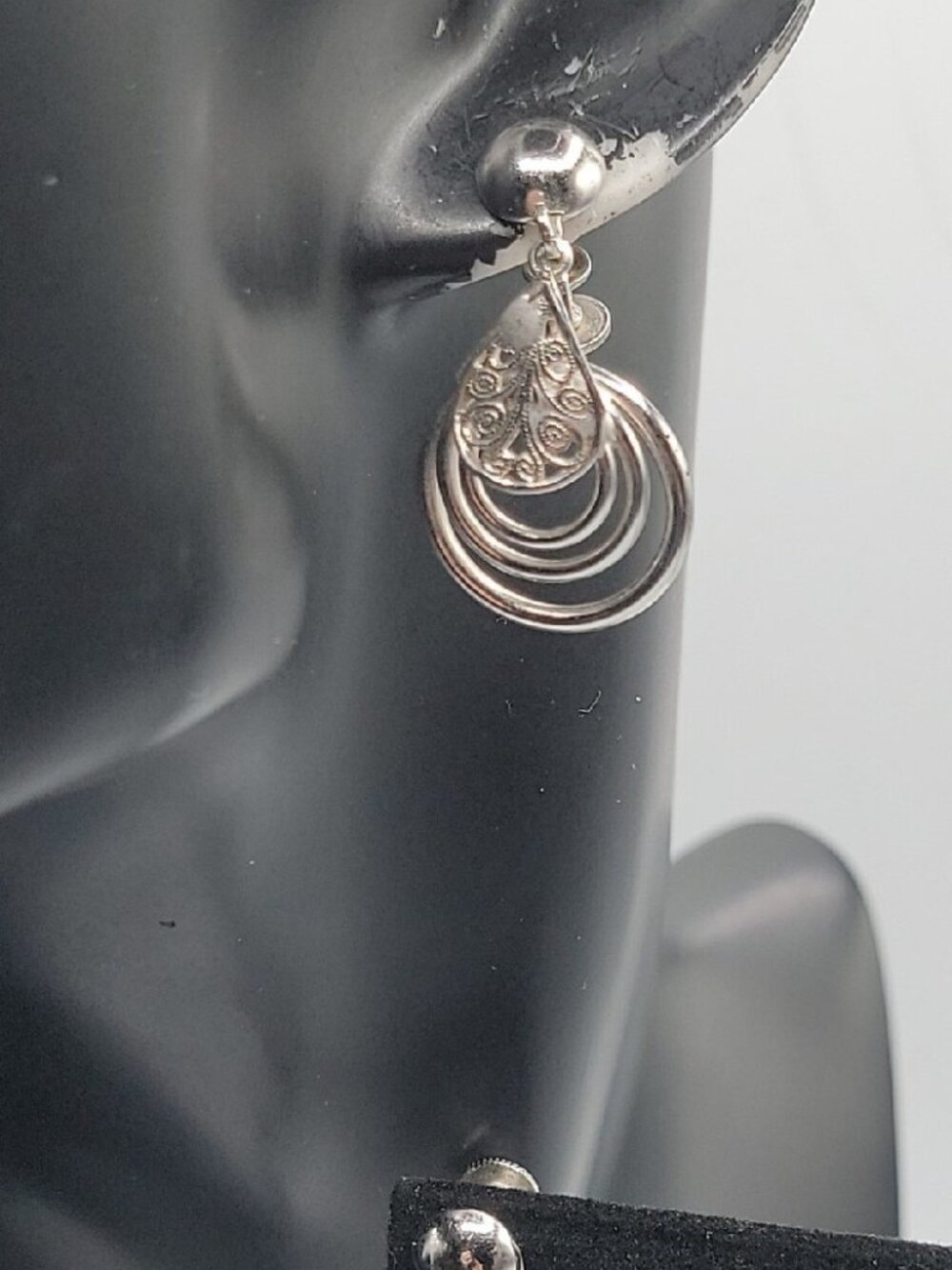 Vintage Coro Silver Tone Dangle Screw Back Earrings Filagree Circle 1940s CORO